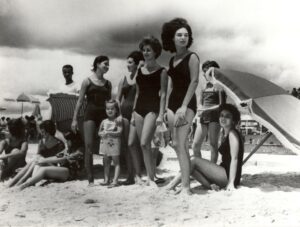 Praia os sócios passava os fins de semana no Iate em junho1961